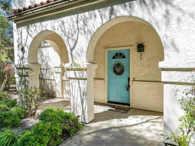 190 Bautista Court, Oceanside CA: https://media.crmls.org/mediaz/6277e30d-2119-4ea8-b896-8999ec410c51.jpg