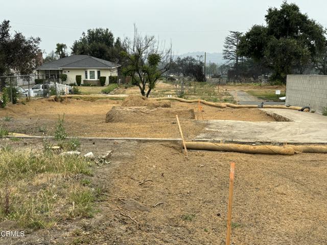 61 W Terrace W Street, Altadena CA: https://media.crmls.org/mediaz/627a642f-2d18-46f8-8a79-2c3e1aec5348.jpg