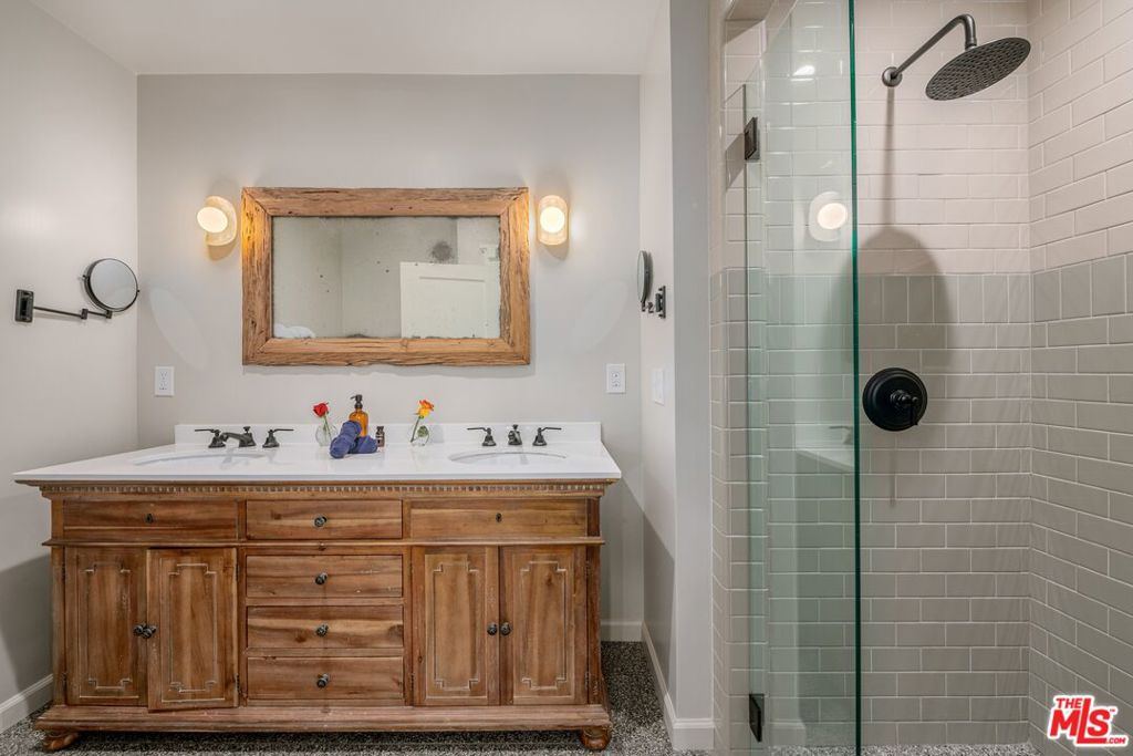 MLS #26983615 image #32