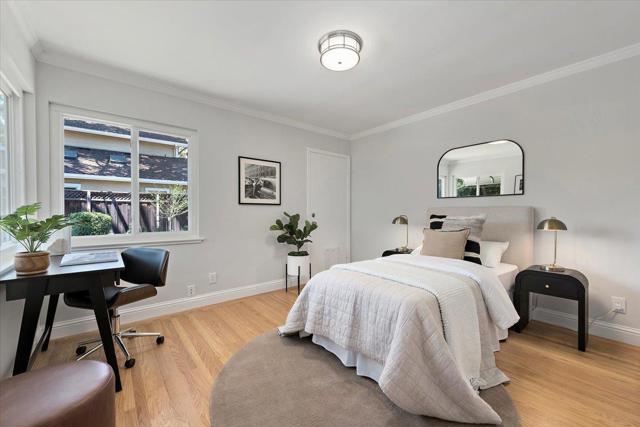 1480 Oakhurst Avenue, Los Altos CA: https://media.crmls.org/mediaz/627be47c-33d4-4177-8ec6-f7c711e04a2a.jpg
