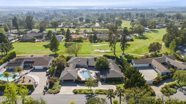 635 Via Del Cerro, Camarillo CA: https://media.crmls.org/mediaz/627bf37c-11f1-4a61-bbf1-60fe7dae1158.jpg