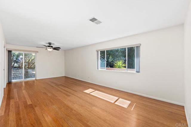 Detail Gallery Image 13 of 59 For 28444 Fallen Tree Ln, Escondido,  CA 92026 - 3 Beds | 2/1 Baths