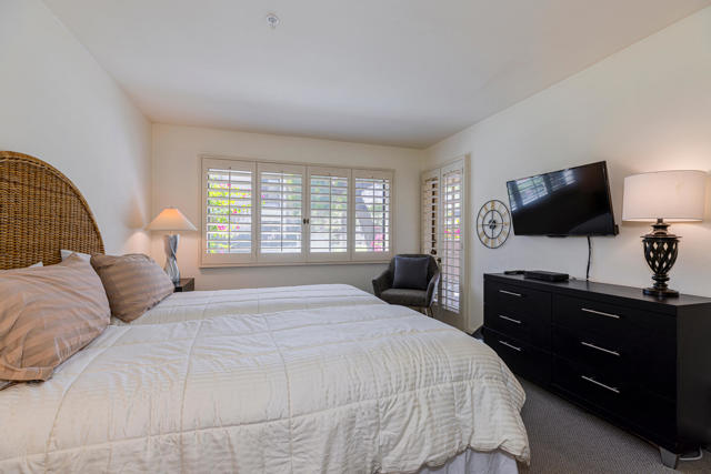 605 E Amado Road, Palm Springs CA: https://media.crmls.org/mediaz/627c7350-77d2-4fe6-ba72-c231718929b3.jpg