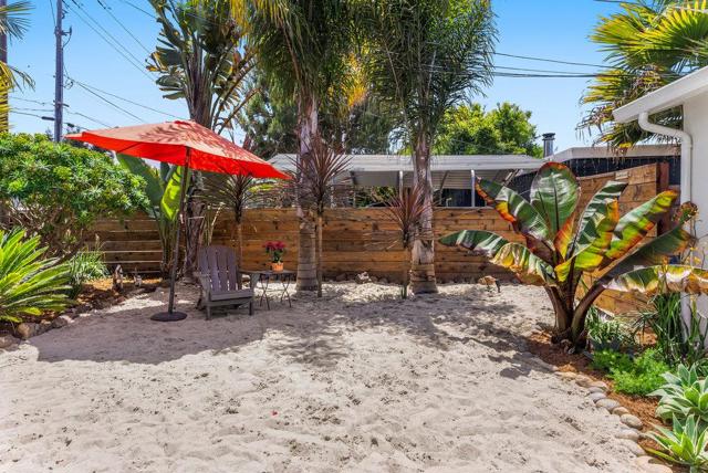 1965 42nd Avenue, Capitola CA: https://media.crmls.org/mediaz/627d890f-46a8-4b75-a6be-9e1089477216.jpg