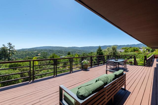 165 Golden Oak Drive, Portola Valley CA: https://media.crmls.org/mediaz/627dba56-0d27-4d31-8694-9b3608acebc1.jpg