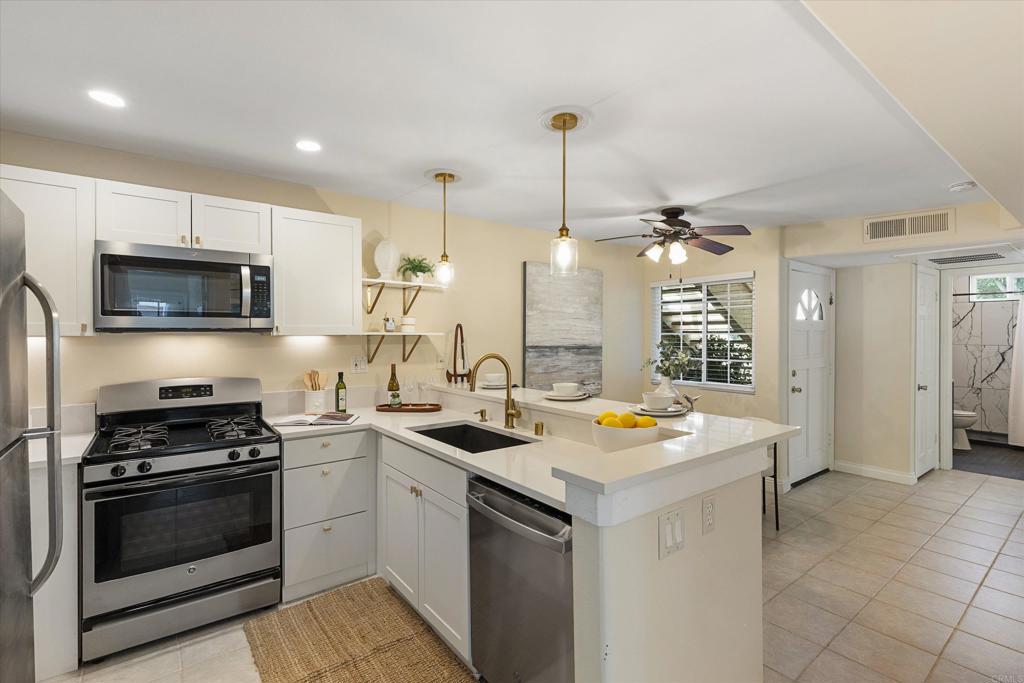 6971 Ballena Way - photo 12