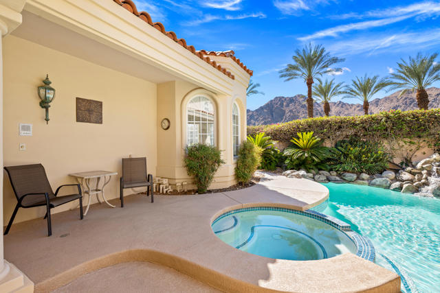 77312 Coyote Creek Path, Indian Wells CA: https://media.crmls.org/mediaz/627e7e97-2917-4ad8-905f-1ec2a96714ed.jpg