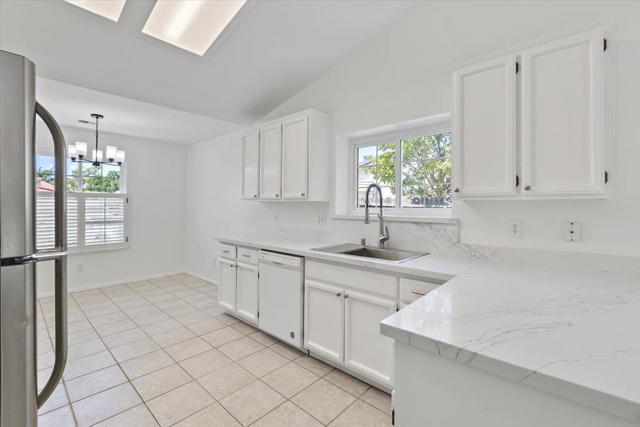 2181 Osborne Circle, Hollister CA: https://media.crmls.org/mediaz/627ed619-3c5d-4b2f-8bc1-fc8cae5c98c5.jpg