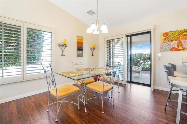 74276 Zircon E Circle, Palm Desert CA: https://media.crmls.org/mediaz/627edb13-10d3-47ad-b5c6-3bb49d5bd948.jpg