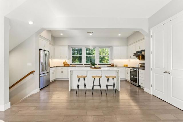 649 Sierra Vista Avenue, Mountain View CA: https://media.crmls.org/mediaz/627ee3eb-767f-4723-aa7e-b934da97450c.jpg
