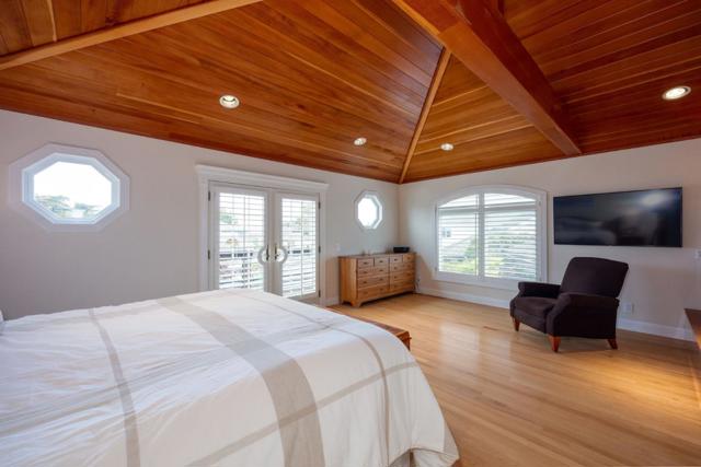 431 Burning Tree Court, Half Moon Bay CA: https://media.crmls.org/mediaz/627fb447-3d53-42cd-9b42-3c720892116f.jpg