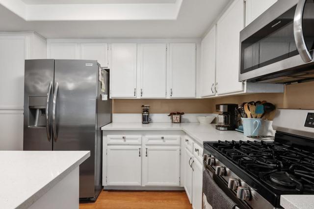 Detail Gallery Image 22 of 46 For 325 N Melrose Dr #a,  Vista,  CA 92083 - 2 Beds | 2 Baths