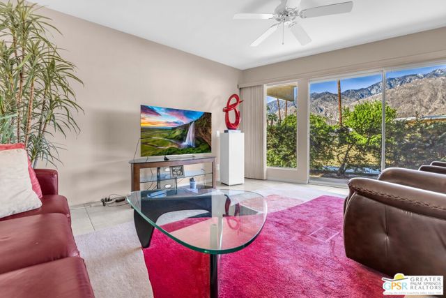 2033 E Ramon Road, Palm Springs CA: https://media.crmls.org/mediaz/62809752-579d-4b88-84d2-e54029244873.jpg