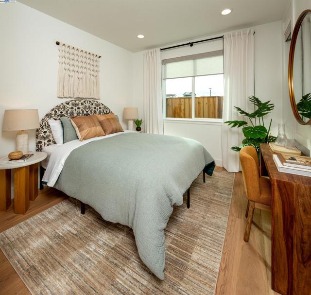 114 Compass Drive, Napa CA: https://media.crmls.org/mediaz/62813361-0997-4875-b2d3-c258d15682e5.jpg
