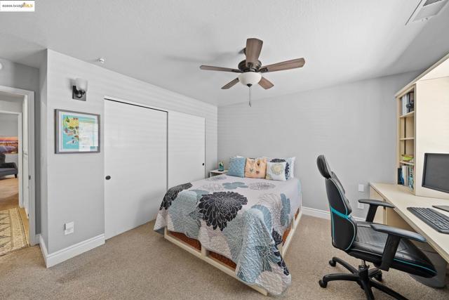 2256 Camborne Dr, Modesto CA: https://media.crmls.org/mediaz/62818e5d-e411-4dab-8280-41d7d95b4364.jpg