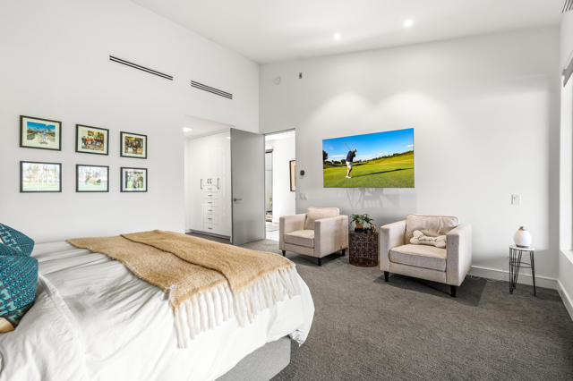 44841 Desert Horizons Drive, Indian Wells CA: https://media.crmls.org/mediaz/628372e8-97f9-4068-ab0c-340c28732b02.jpg