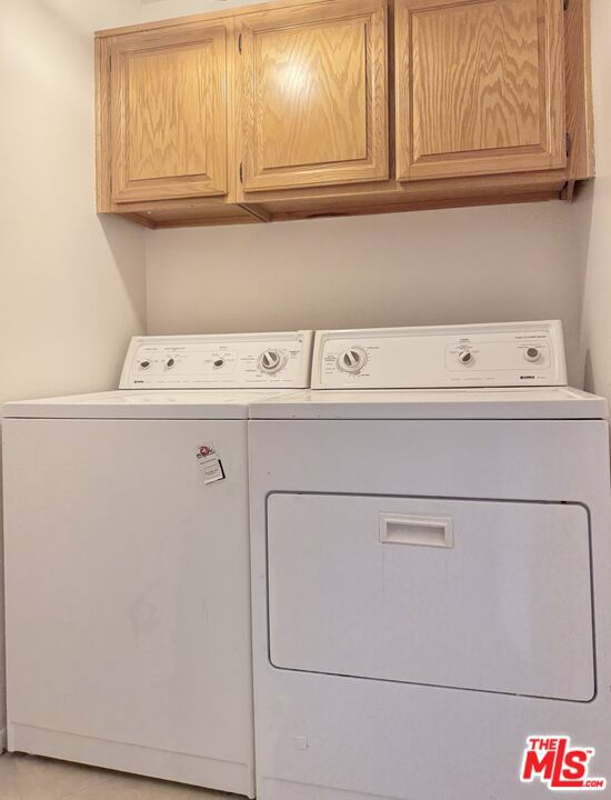 22208 Frontier Place, Chatsworth CA: https://media.crmls.org/mediaz/628459cf-810e-45e9-9b18-269f93a16bb9.jpg