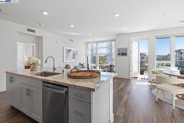 5925 Charlotte Dr, San Jose CA: https://media.crmls.org/mediaz/6284bd8c-fa41-4054-b3ce-24c0a518013f.jpg