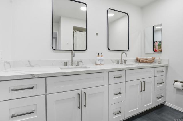 Detail Gallery Image 18 of 32 For 1730 Avenida Del Mundo #502,  Coronado,  CA 92118 - 2 Beds | 2 Baths