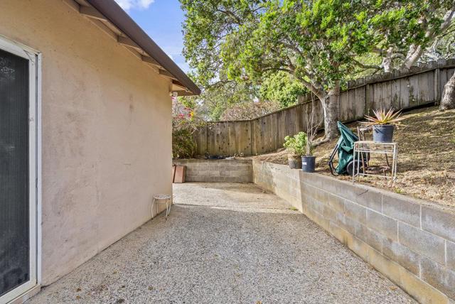 9355 Canyon Oak Road, Salinas CA: https://media.crmls.org/mediaz/6285df6e-e18f-402f-82f6-6a73a2446154.jpg