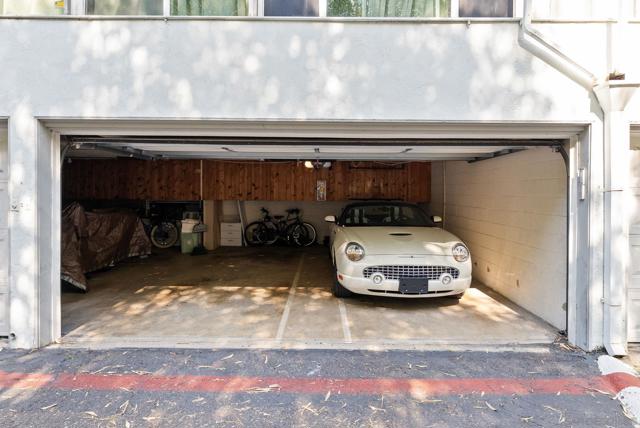 2352 Torrey Pines Rd Unit 9, La Jolla CA: https://media.crmls.org/mediaz/6286f11a-ce92-46c8-a307-001312303b4d.jpg