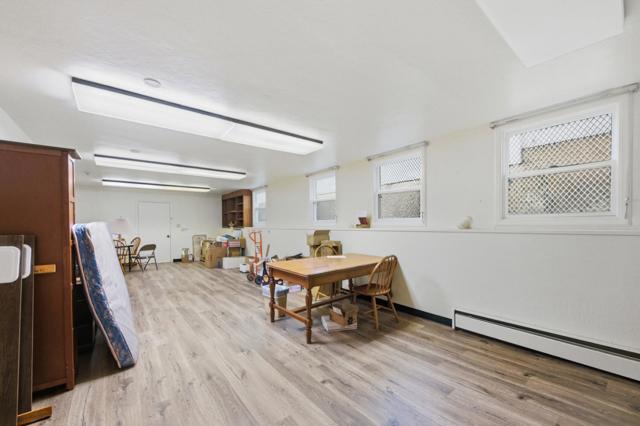 3900 Balboa Street, San Francisco CA: https://media.crmls.org/mediaz/6286fc2b-688b-4a2f-8831-4d0d4d0e2a9f.jpg