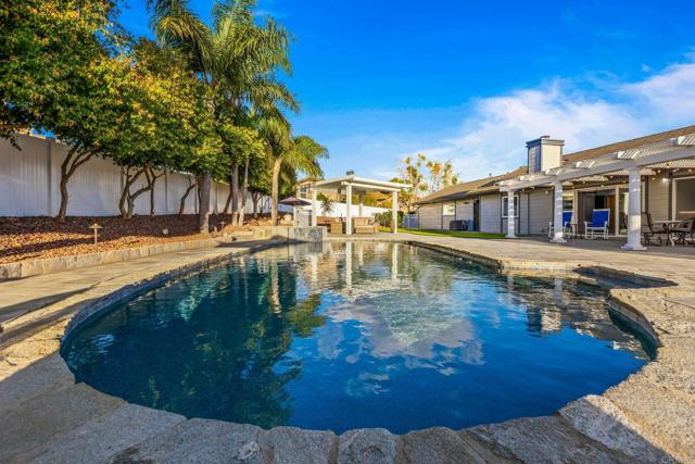 Detail Gallery Image 33 of 40 For 13840 Calle Bueno Ganar, Jamul,  CA 91935 - 4 Beds | 3 Baths