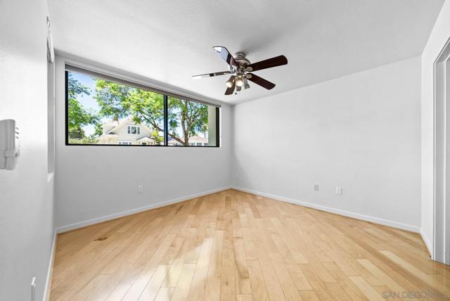 3687 4Th Ave, San Diego CA: https://media.crmls.org/mediaz/628766a8-336e-4974-9916-9d79deab51a0.jpg