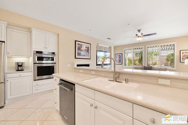 1850 Savanna Way, Palm Springs CA: https://media.crmls.org/mediaz/6287c4ca-3018-4307-a584-0a94af5f7be7.jpg