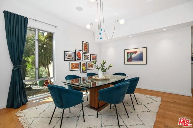 3112 Corda Drive, Los Angeles CA: https://media.crmls.org/mediaz/6288f12b-709b-4933-be77-d0bcfc248589.jpg