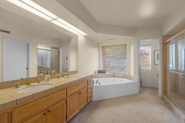 2842 Fonts Point Drive, Borrego Springs CA: https://media.crmls.org/mediaz/62894347-70da-4001-ac26-7826c3a8912a.jpg
