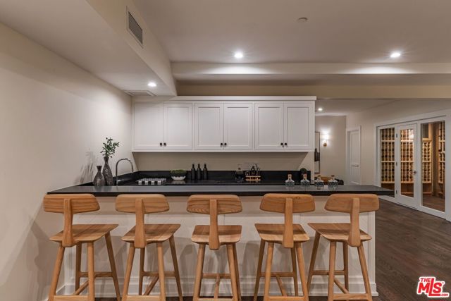 116 S Carmelina Avenue, Los Angeles CA: https://media.crmls.org/mediaz/6289dfce-1aea-4b61-b411-5c8b4e473fba.jpg