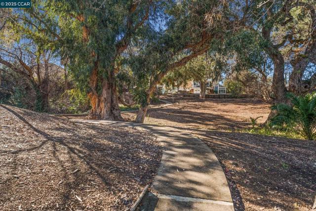 Image 58 of 60 For 868 Deer Spring Cir