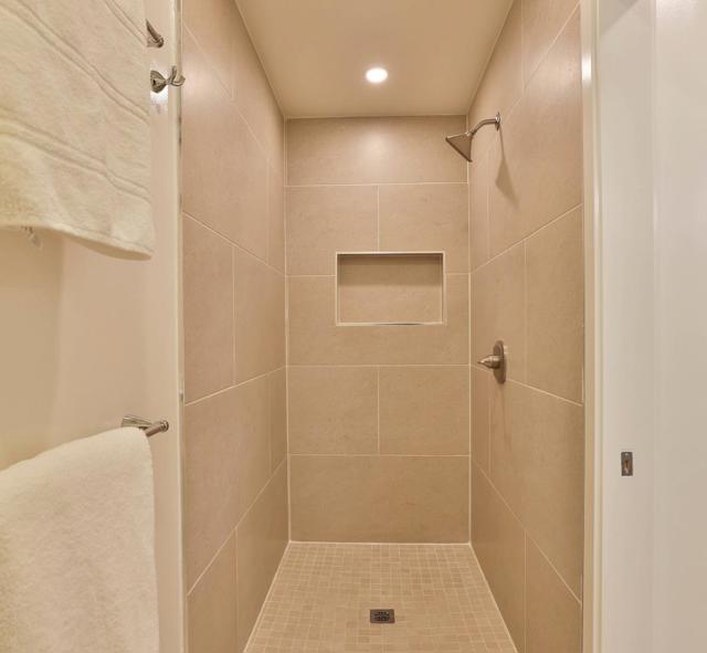 4581 Shadowhurst Court, San Jose CA: https://media.crmls.org/mediaz/628a285f-c8b9-4c91-88cd-bd2835b14c91.jpg