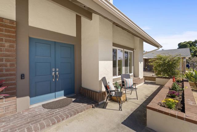 Detail Gallery Image 3 of 49 For 11458 via Promesa, San Diego,  CA 92124 - 4 Beds | 2/1 Baths