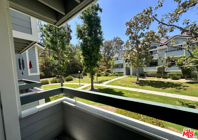 26758 Claudette Street, Canyon Country CA: https://media.crmls.org/mediaz/628c1c5a-e9a3-4a57-b8dd-67b9f968437f.jpg