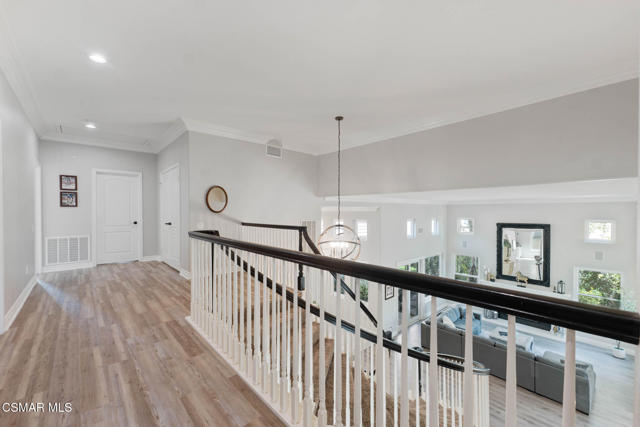 4126 Sterlingview Drive, Moorpark CA: https://media.crmls.org/mediaz/628c9255-c8b5-42da-ac9d-9a5b009212f1.jpg