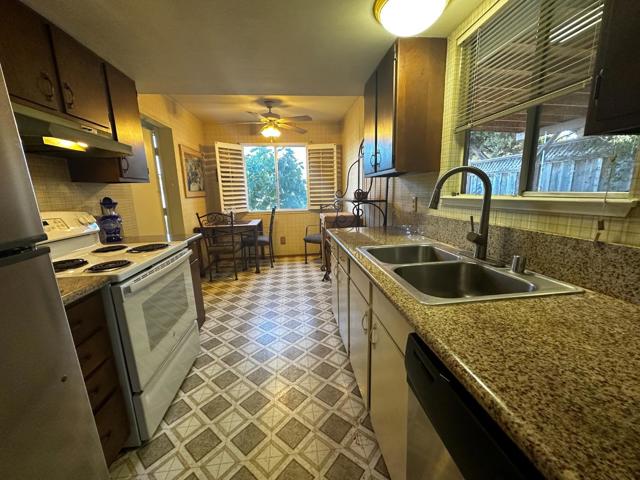 563 Argos Circle, Watsonville CA: https://media.crmls.org/mediaz/628cef8f-86e0-4e29-87fd-e5ba45c424bf.jpg