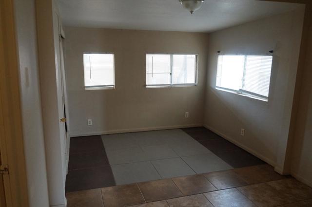 11022 West Drive, Morongo Valley CA: https://media.crmls.org/mediaz/628d08e9-f218-4140-9af6-c7021a2711be.jpg