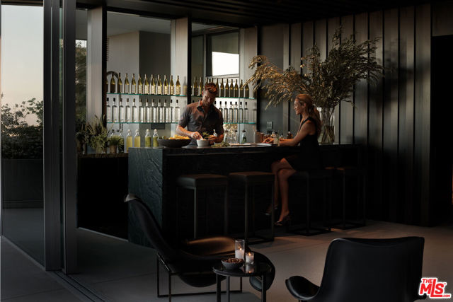 8500 W Sunset, Los Angeles CA: https://media.crmls.org/mediaz/628ea012-be9d-4b50-be5b-5408b03fb10d.jpg