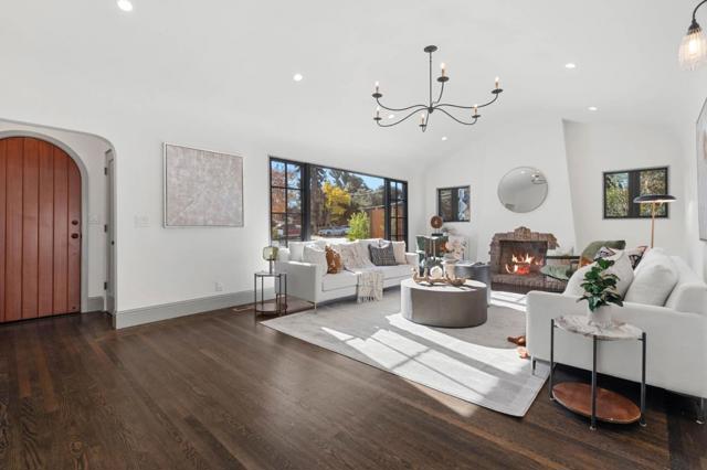 58 Gladys Avenue, Mountain View CA: https://media.crmls.org/mediaz/628ef417-e963-491a-aa8e-9cf3b34c3cc7.jpg