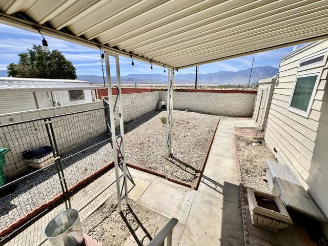 32075 Westchester Drive, Thousand Palms CA: https://media.crmls.org/mediaz/628f5706-7c14-41d8-9460-9358be64710c.jpg