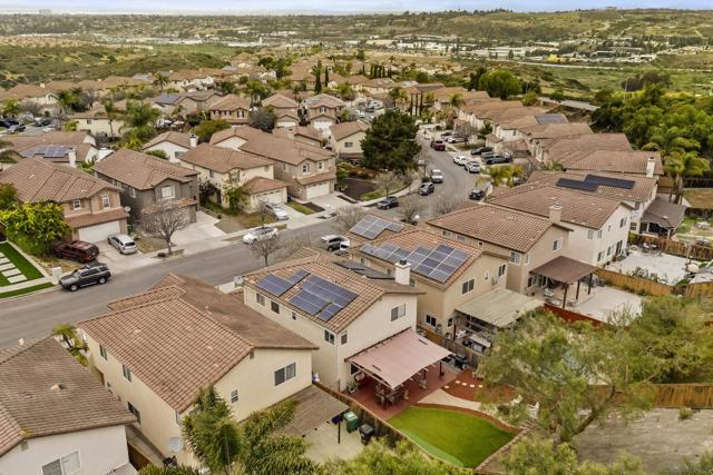 5562 Vista San Simeon, San Diego CA: https://media.crmls.org/mediaz/628f7b6c-49ea-433a-8f46-9ded21471ebf.jpg