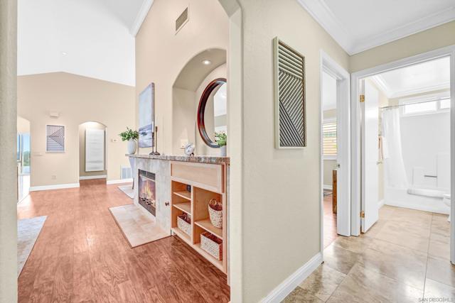 4459 Dorchester Pl, Carlsbad CA: https://media.crmls.org/mediaz/628fb440-aacf-447a-8ab7-93c8756c5682.jpg