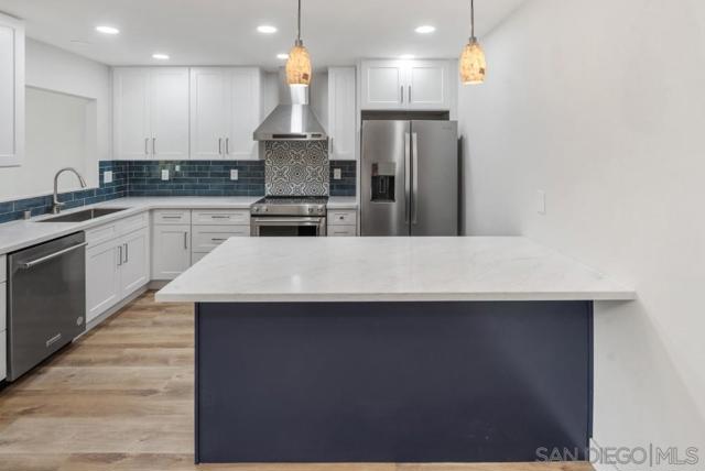 13765 Celestial Rd, Poway CA: https://media.crmls.org/mediaz/629111d8-2c33-4775-81cf-48d034181c16.jpg