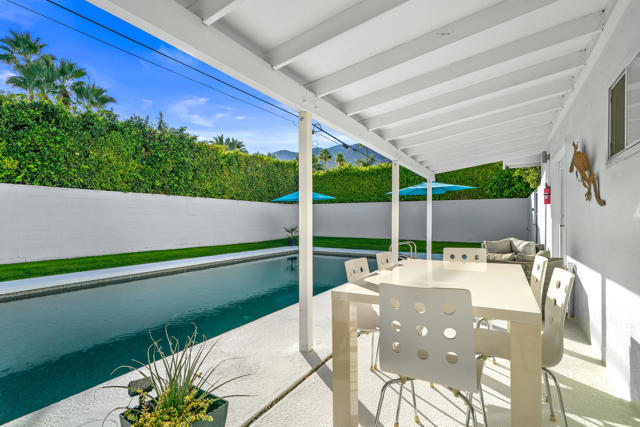 1175 E San Lucas Road, Palm Springs CA: https://media.crmls.org/mediaz/629364e5-f691-4458-834d-026c737413dd.jpg