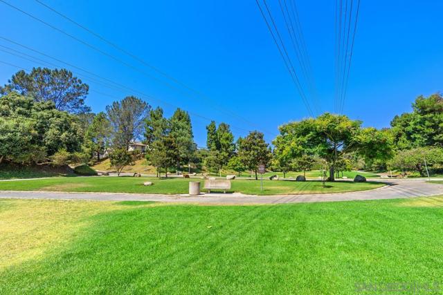 4626 Tarantella Lane, San Diego CA: https://media.crmls.org/mediaz/62938513-be78-4c0f-8160-465c03b2a060.jpg