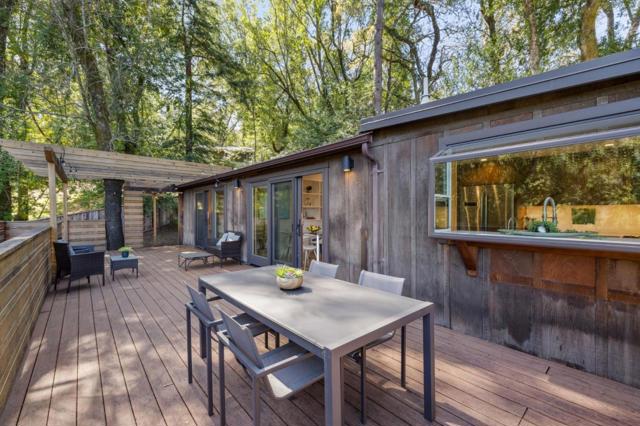 1023 Los Trancos Road, Portola Valley CA: https://media.crmls.org/mediaz/6293d9dd-191e-491e-b0d6-f9f66ba41e6a.jpg