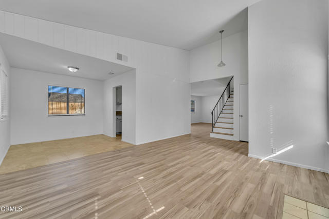 Detail Gallery Image 5 of 25 For 4745 Karling Pl, Palmdale,  CA 93552 - 3 Beds | 2/1 Baths