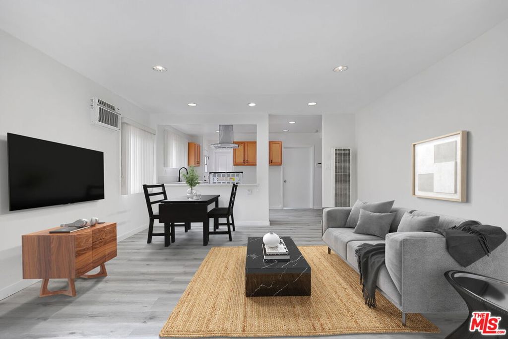 2747 S Mansfield Avenue Los Angeles, California 2747 S Mansfield Avenue